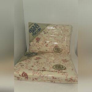Vintage Twin Full  Fit& Flat Sheet Tastemaker Beauti Percale Flowers Rose Set.